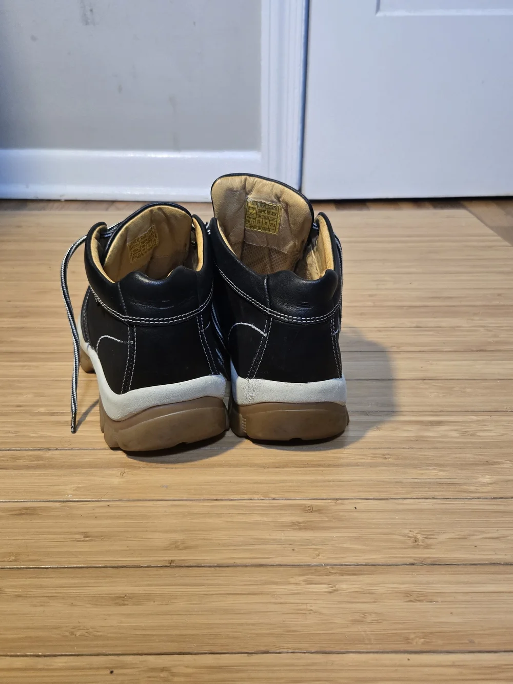 Men's Black Lace-Up Outdoor Boots